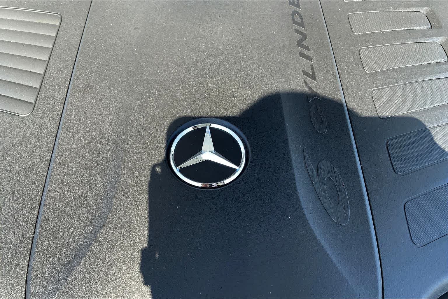 Used 2025 MANUFAKTUR Moonlight White Metallic Mercedes-Benz E 450 image 16