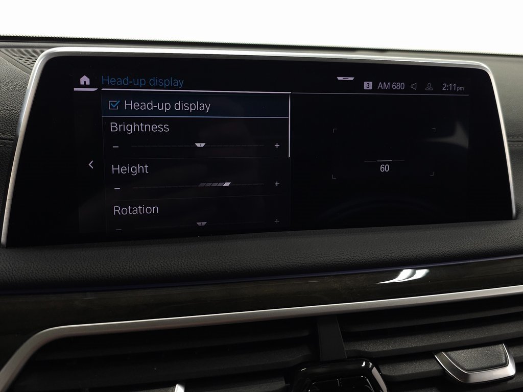 2020 BMW 745E - Image 22