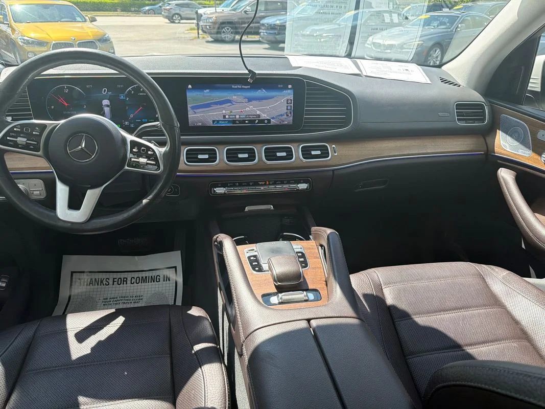 Used 2020 White Mercedes-Benz 4MATIC® image 15