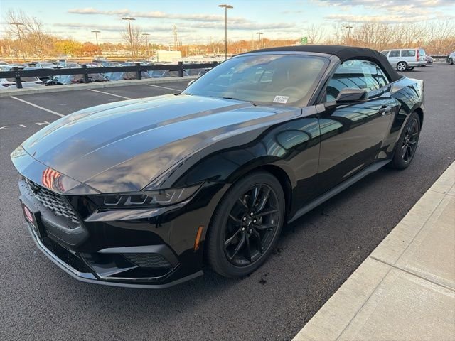 2026 Ford Mustang EcoBoost Premium Convertible - Photo 6