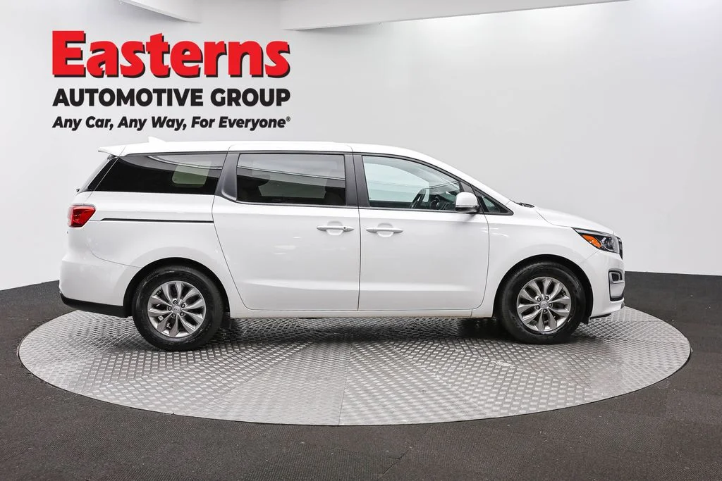Used 2020 White Kia LX image 4