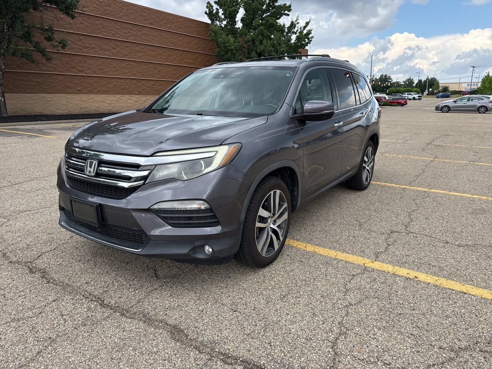 Used 2018 Modern Steel Metallic Honda Touring image 30