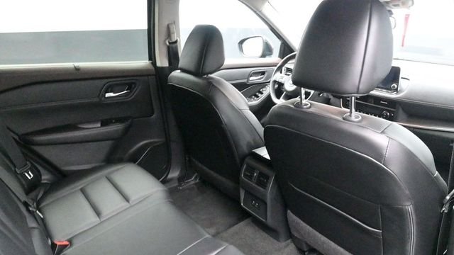 Used 2023 Black Nissan SV image 10