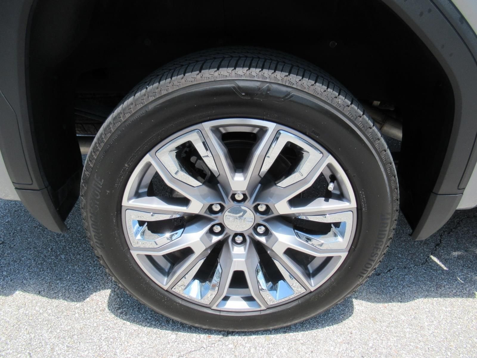 Used 2026 Silver GMC Denali image 8