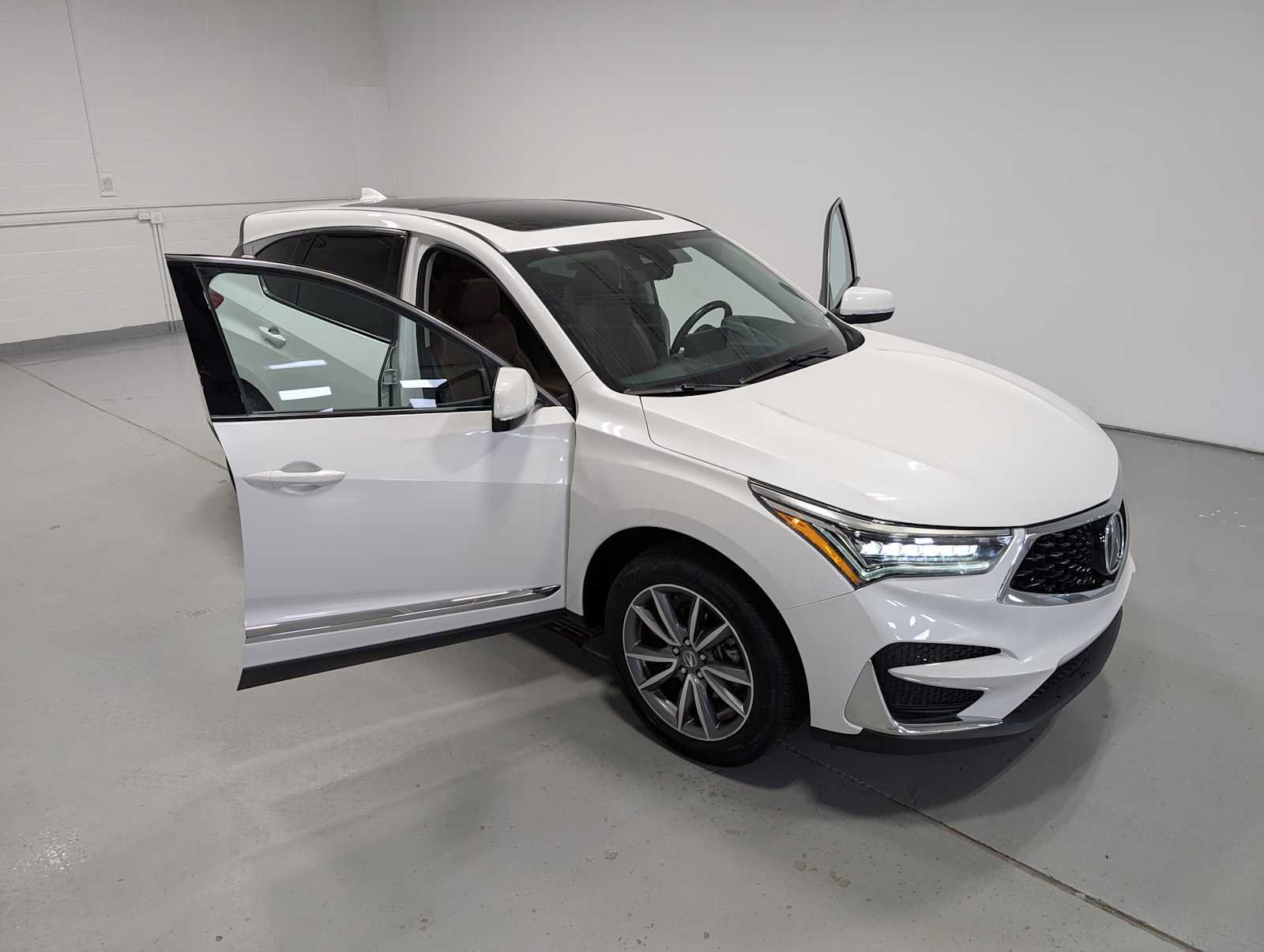 Certified Used 2021 Platinum White Pearl Acura w/Technology Package image 17