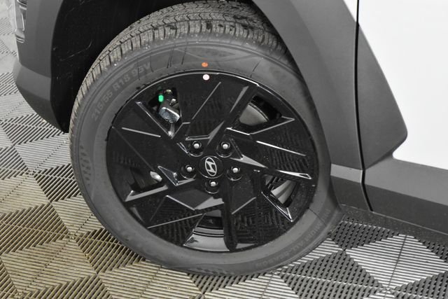 New 2027 Gray Hyundai SEL Sport AWD image 11
