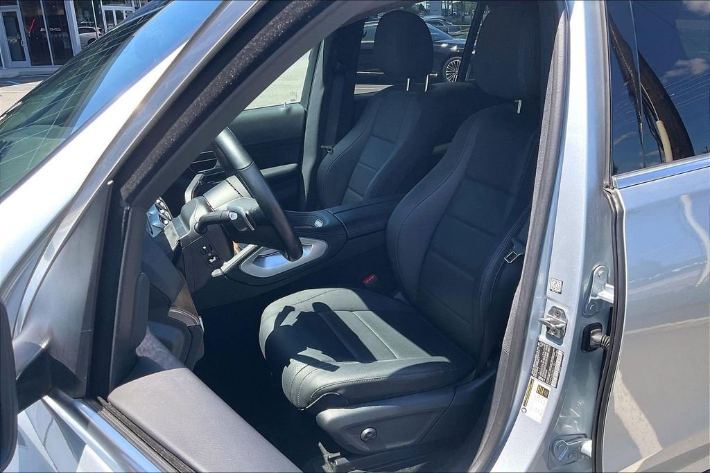 Certified Used 2025 Black Mercedes-Benz GLE 450e image 9