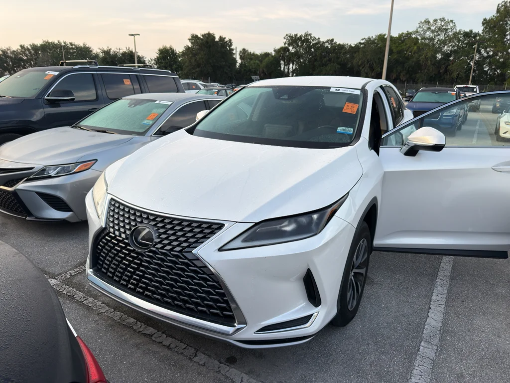 Used 2021 Eminent White Pearl Lexus  image 2