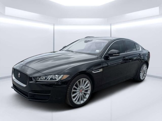 Used 2019 Silver Jaguar 30t Portfolio image 7