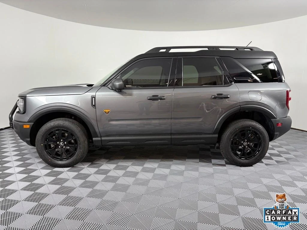 Used 2025 Gray Ford Badlands image 13