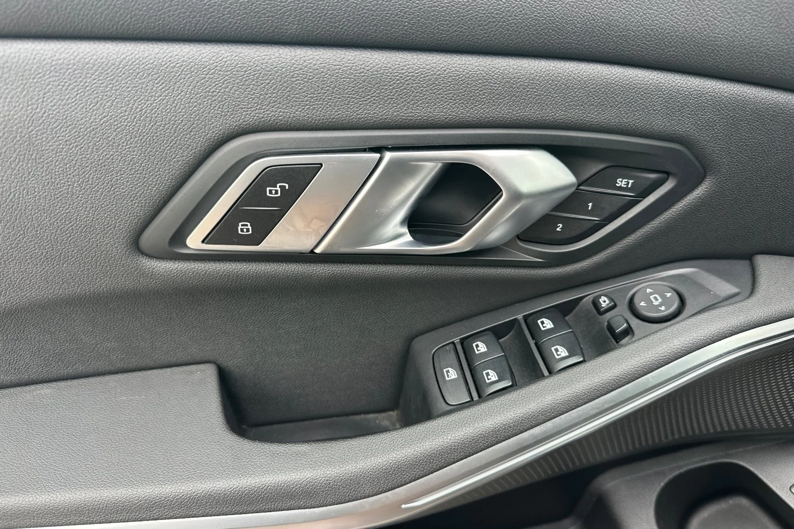 Used 2021 Black Sapphire Metallic BMW M340i image 10