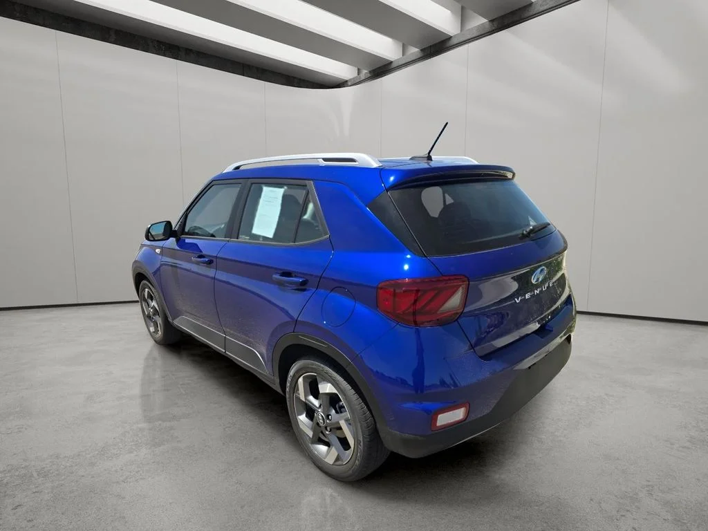 Used 2025 Intense Blue Hyundai Limited image 3