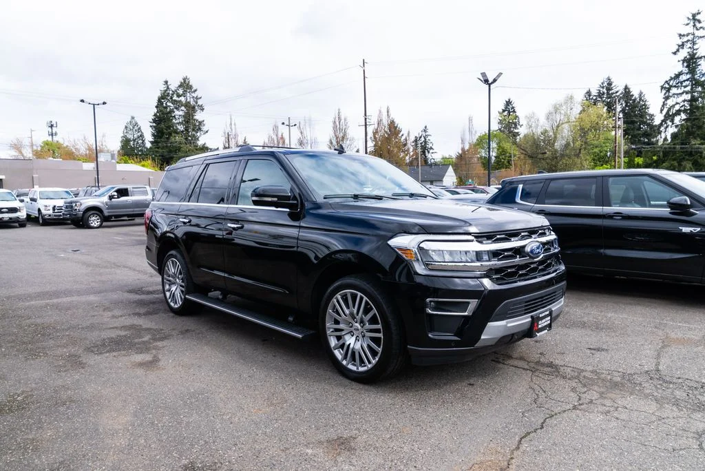 Used 2024 Black Ford Limited image 27