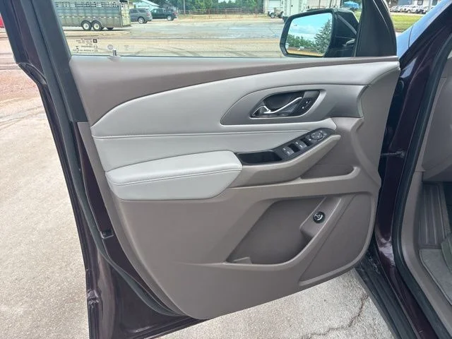 Used 2019 Black Chevrolet LT image 11