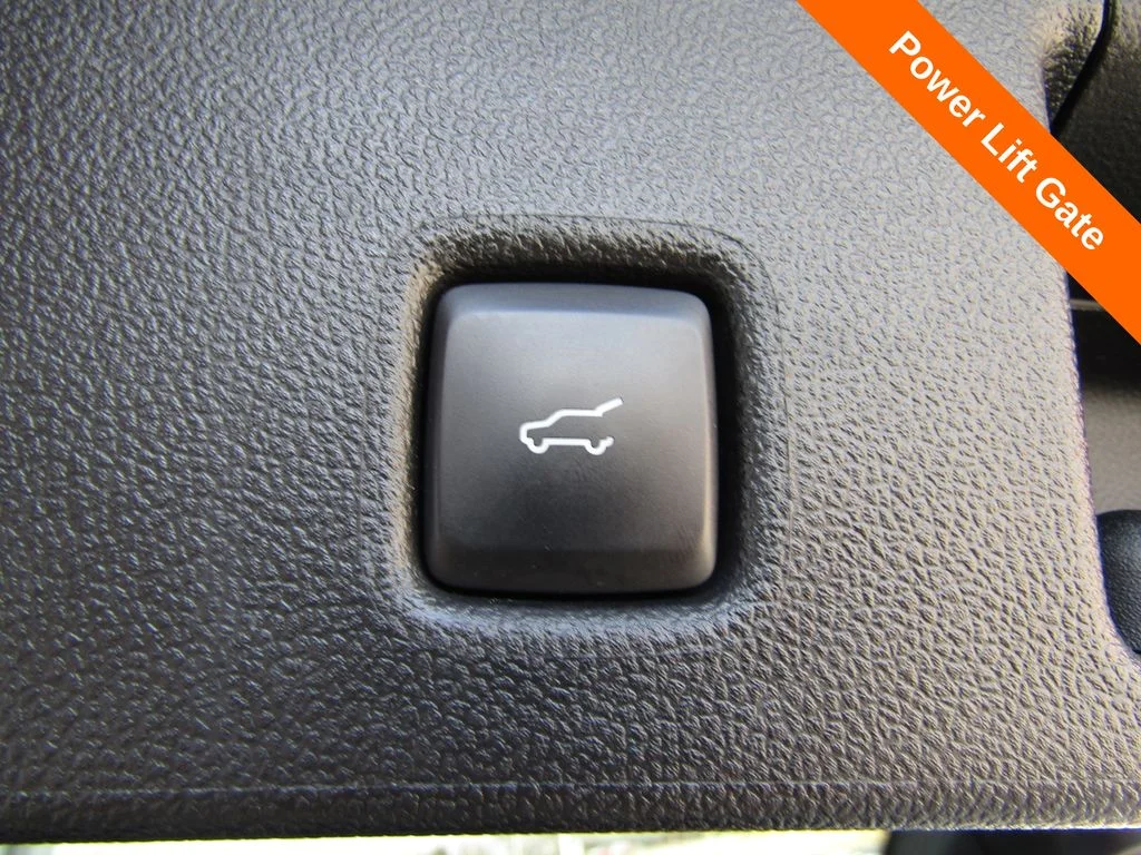 Used 2024 Silver Ford ST-Line image 18