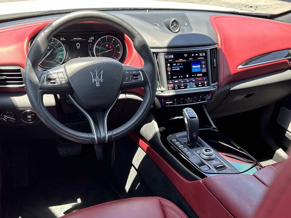 Used 2023  Maserati GT image 6
