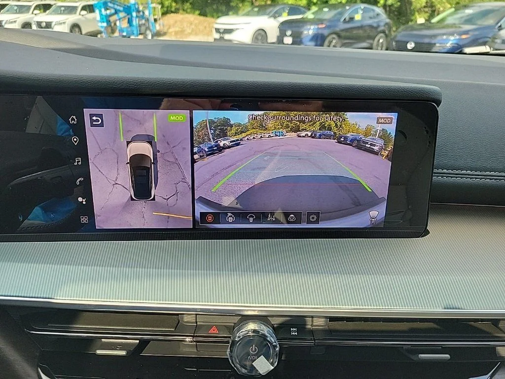 2025 Nissan Murano SL - Photo 13