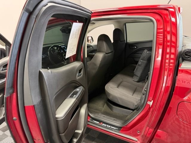 Used 2017 Quartz GMC SLE1 image 18