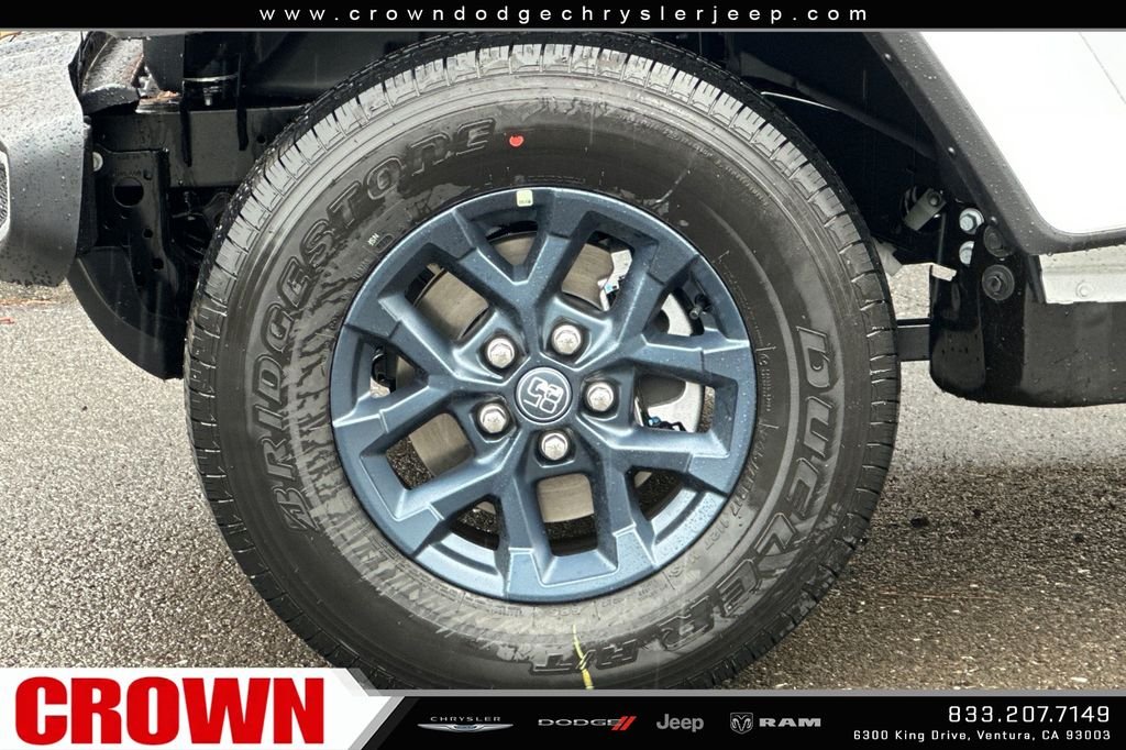 New 2026 Bright White Clear-Coat Exterior Paint Jeep 85th Anniversary Edition image 23
