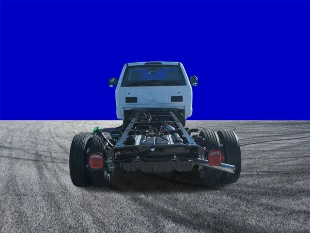 New 2026 Oxford White Ford F-450® XL image 5