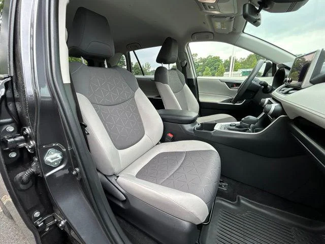 Certified Used 2025 MAGNETIC GRAY MET. Toyota  image 35