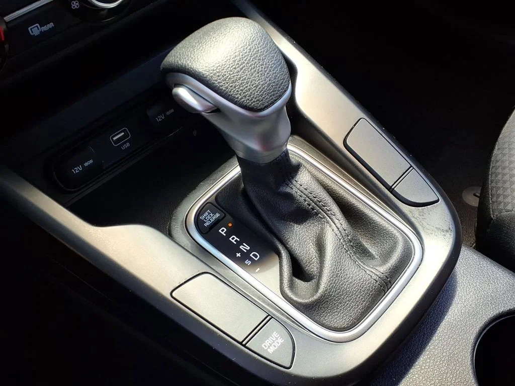 2024 Kia Soul LX - Photo 21