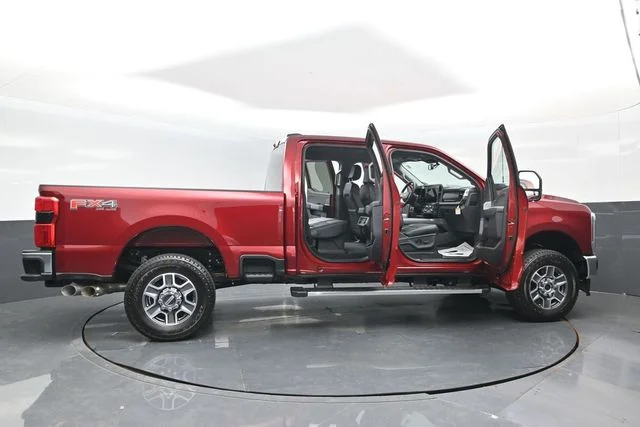 New 2026 Ruby Red Metallic Tinted Clearcoat Ford F-250® Lariat® image 28
