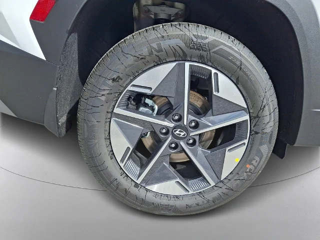 New 2026 White Hyundai SEL Convenience image 6