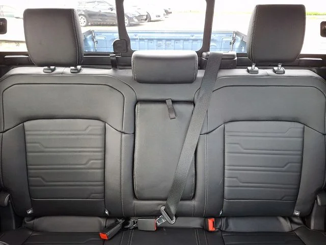 Used 2024 Gray Ford Lariat image 19