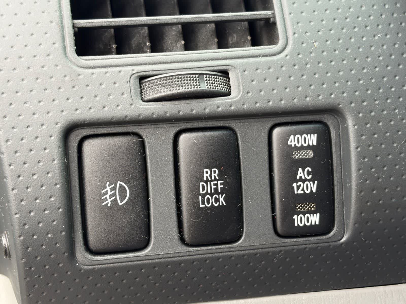 Used 2015 Super White Toyota PreRunner image 9