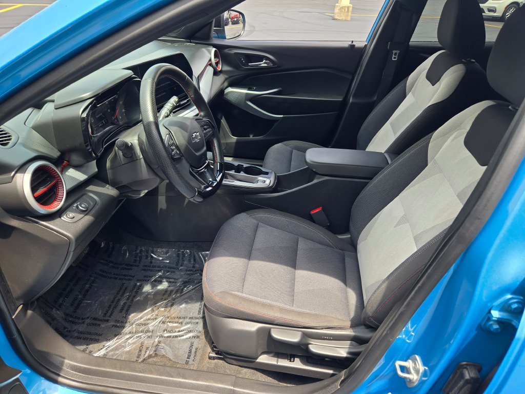 2025 Chevrolet Trax RS - Photo 19