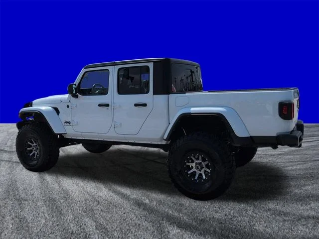 Used 2022 White Jeep Sport image 6