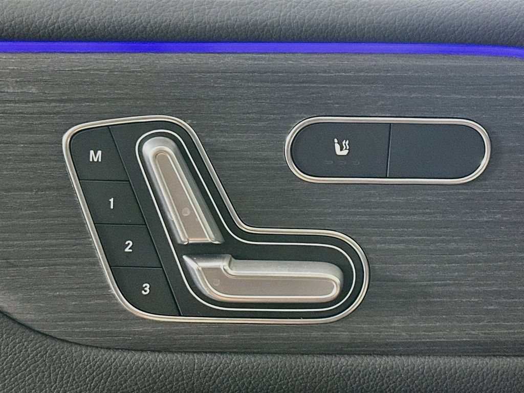 New 2026 Mountain Grey Metallic Mercedes-Benz GLB 250 image 50