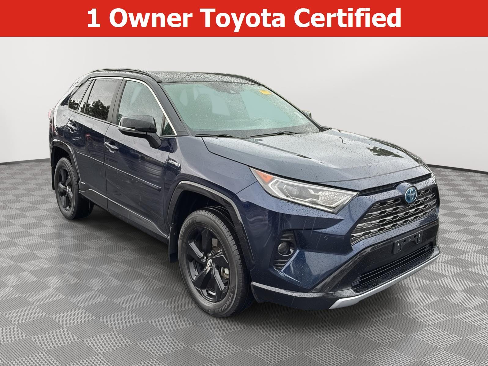2020 Toyota RAV4 Hybrid XSE AWD's photo
