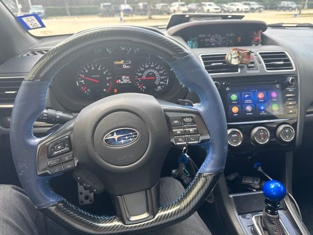 Used 2020  Subaru Premium image 10