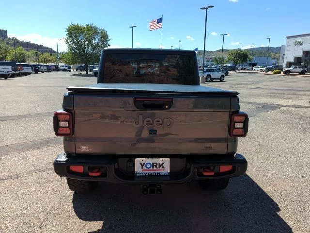 Used 2021 Gray Jeep Rubicon image 5