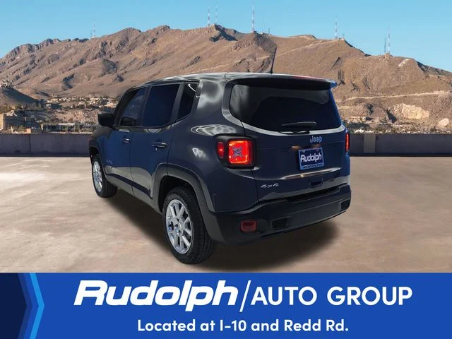 Used 2023 Gray Jeep Latitude image 3