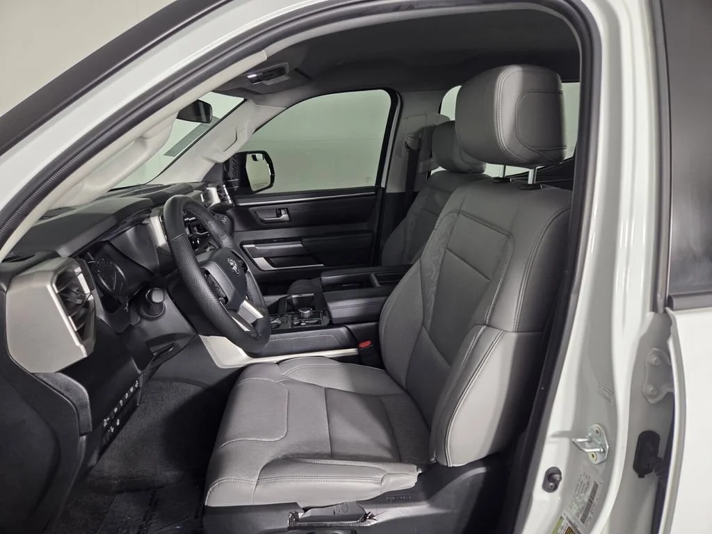 Used 2024 Ice Toyota SR5 image 9