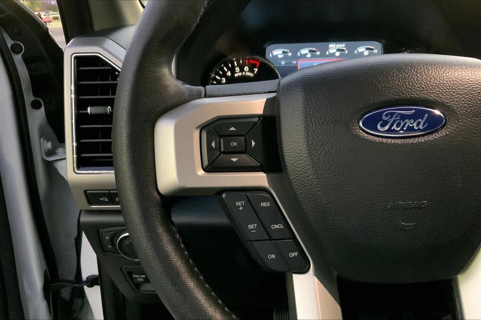 Used 2019 Oxford White Ford LARIAT image 20
