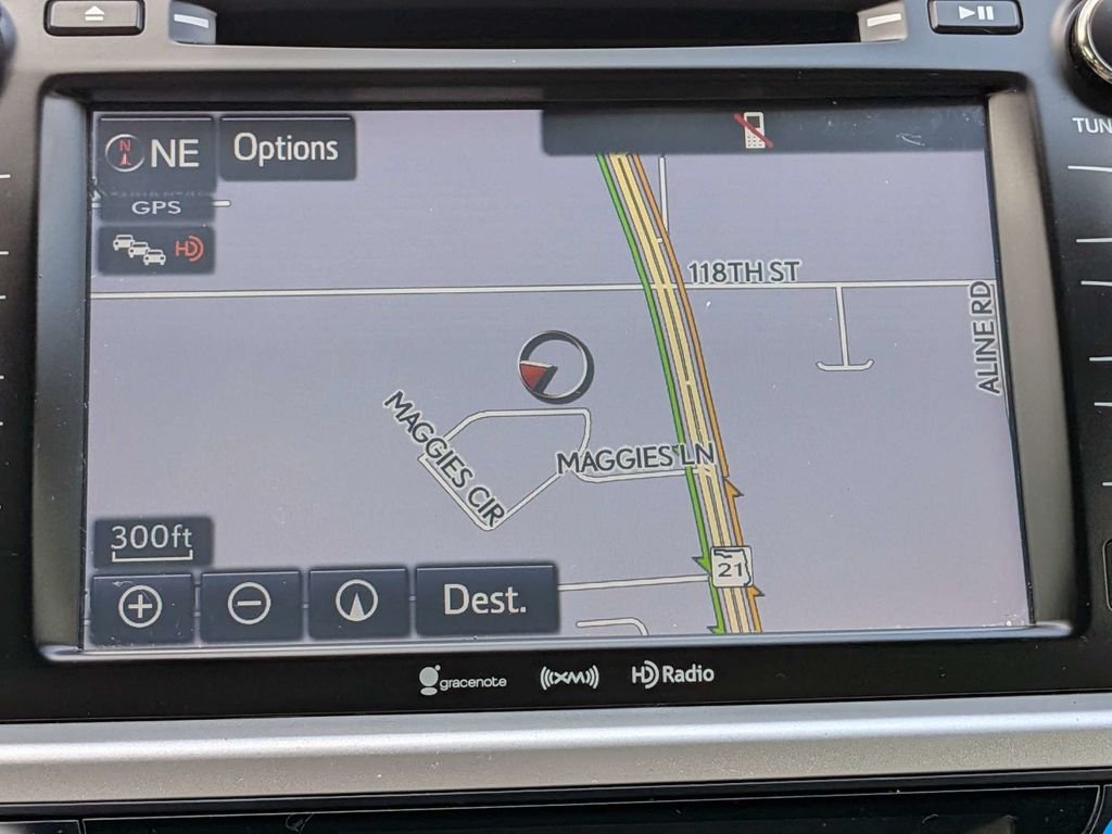 Used 2016 Gray Toyota XLE V6 image 23