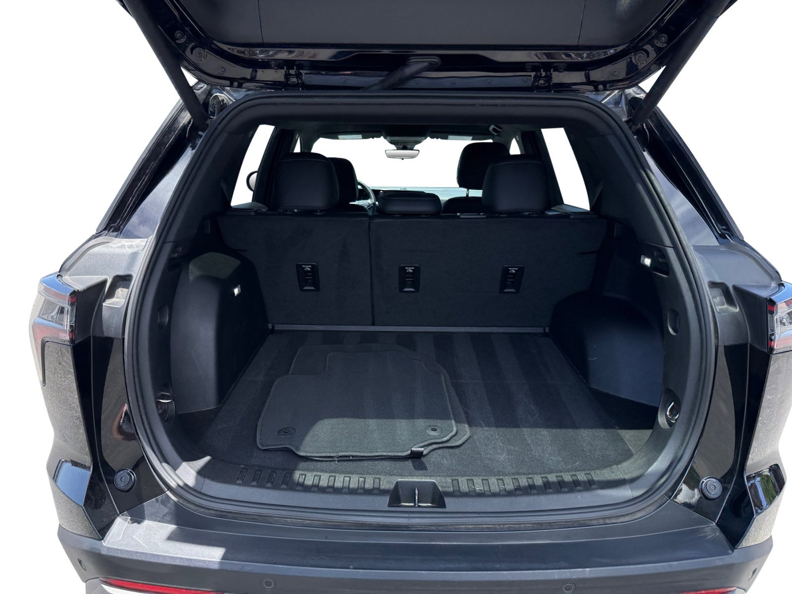 Used 2025 Black Metallic Chevrolet LT image 17