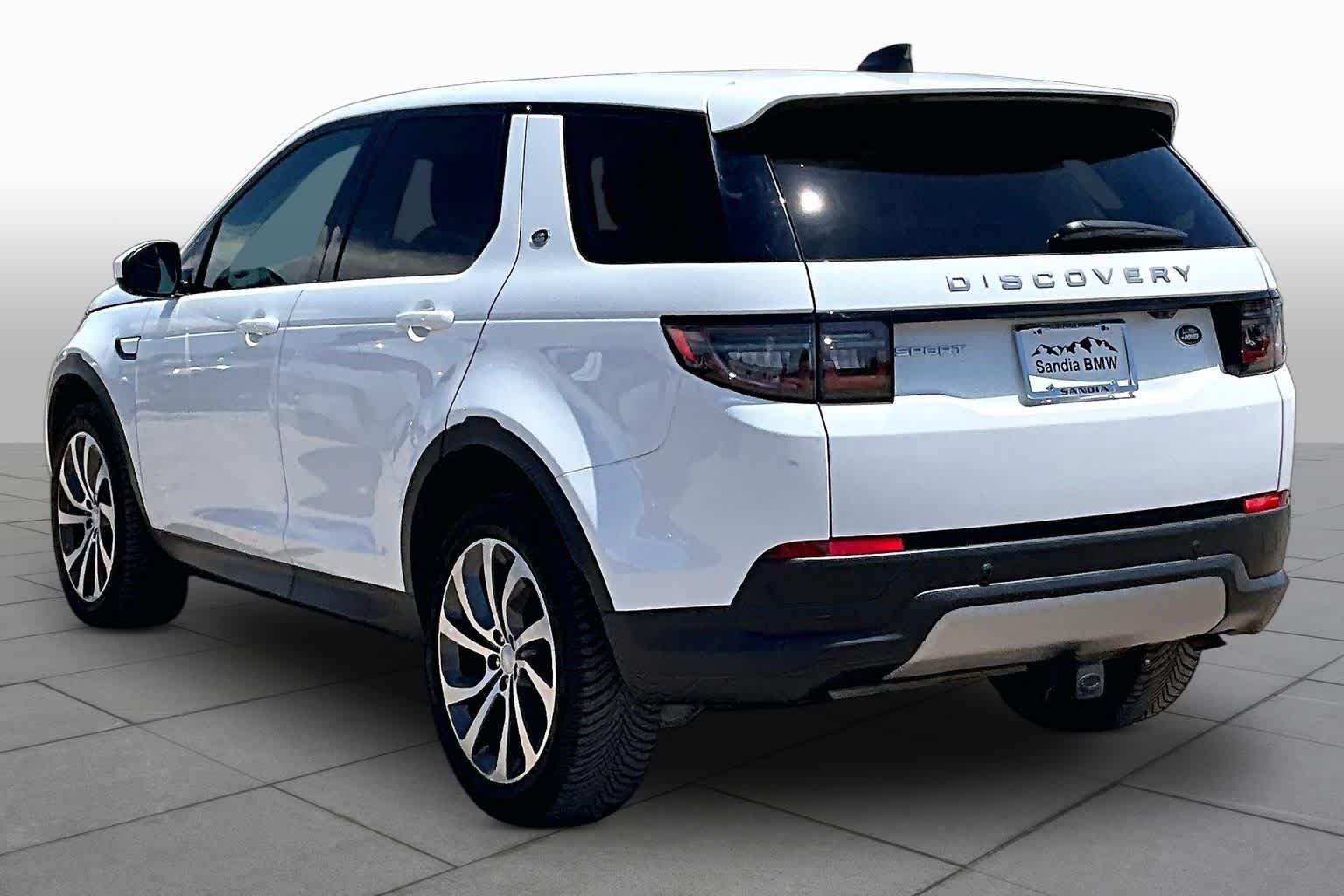 Used 2022 Fuji White Land Rover SE image 9