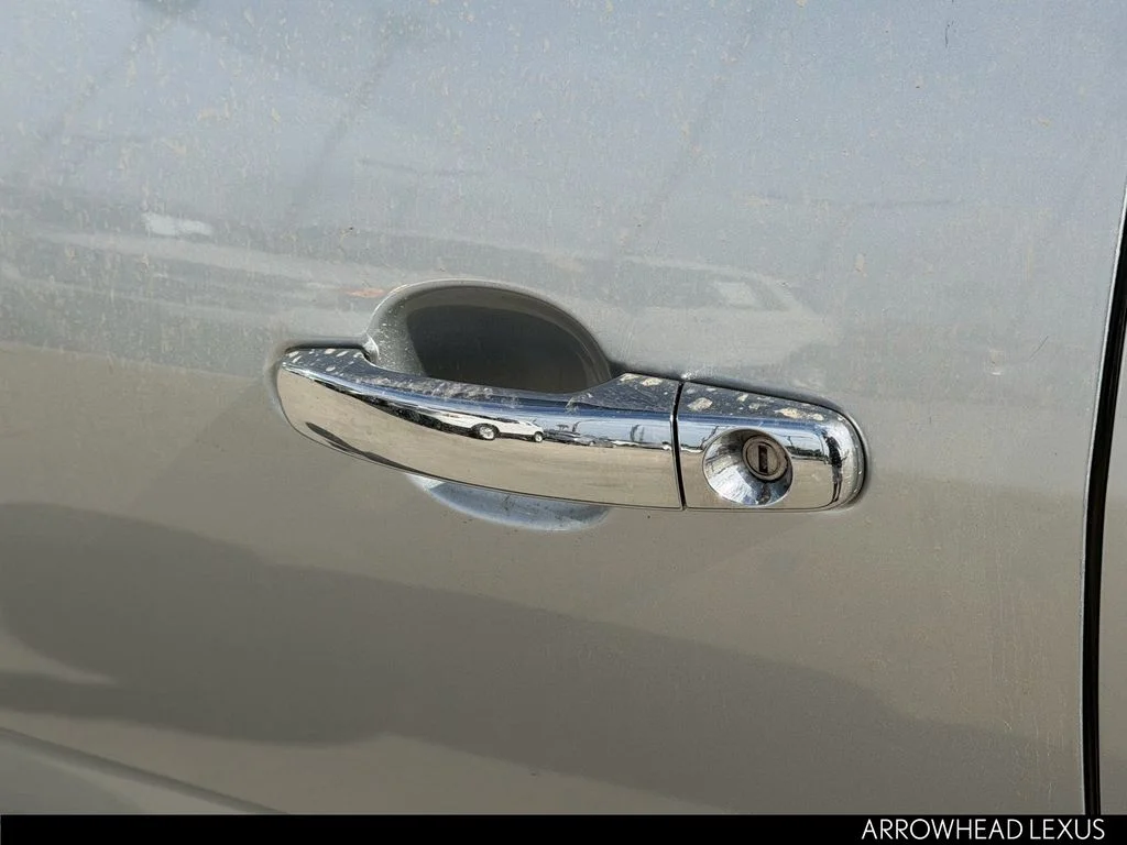 Used 2014 Silver Chevrolet LT image 14