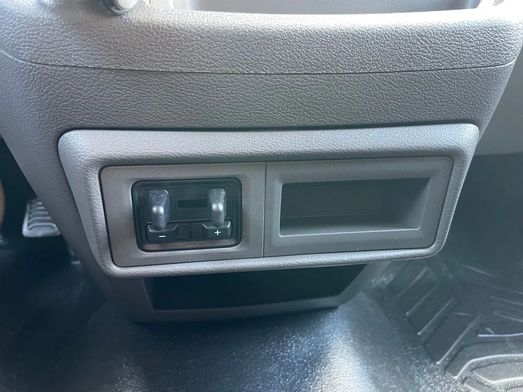 New 2026 Oxford White Ford Cargo Van image 13