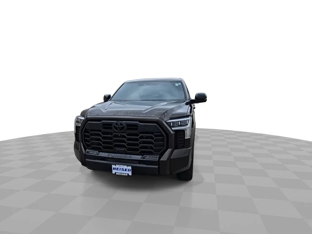 Used 2025  Toyota Limited image 3