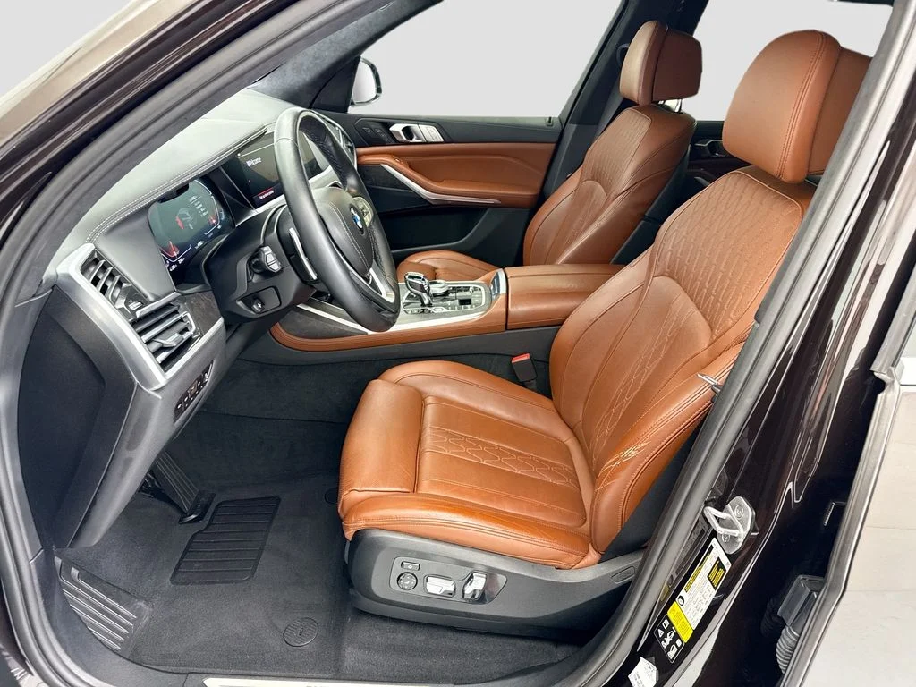 Used 2022 Brown BMW xDrive40i image 18