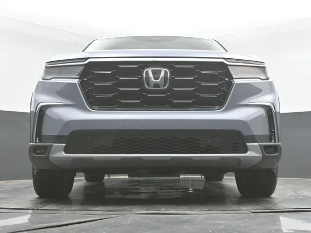 Used 2025 Gray Honda Touring image 43