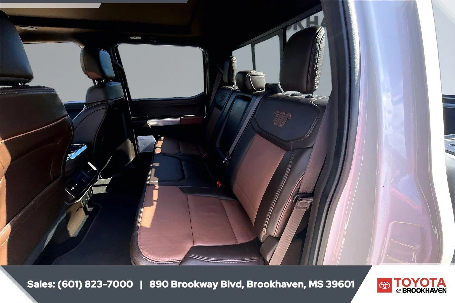 Used 2025 Star White Metallic Tri-Coat/Marsh Gray Ford King Ranch image 19