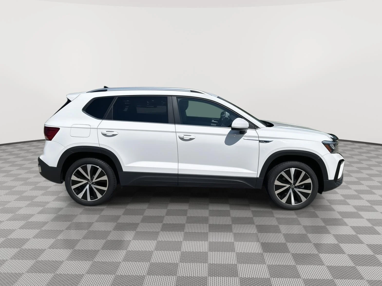 Used 2023 White Volkswagen SE image 11