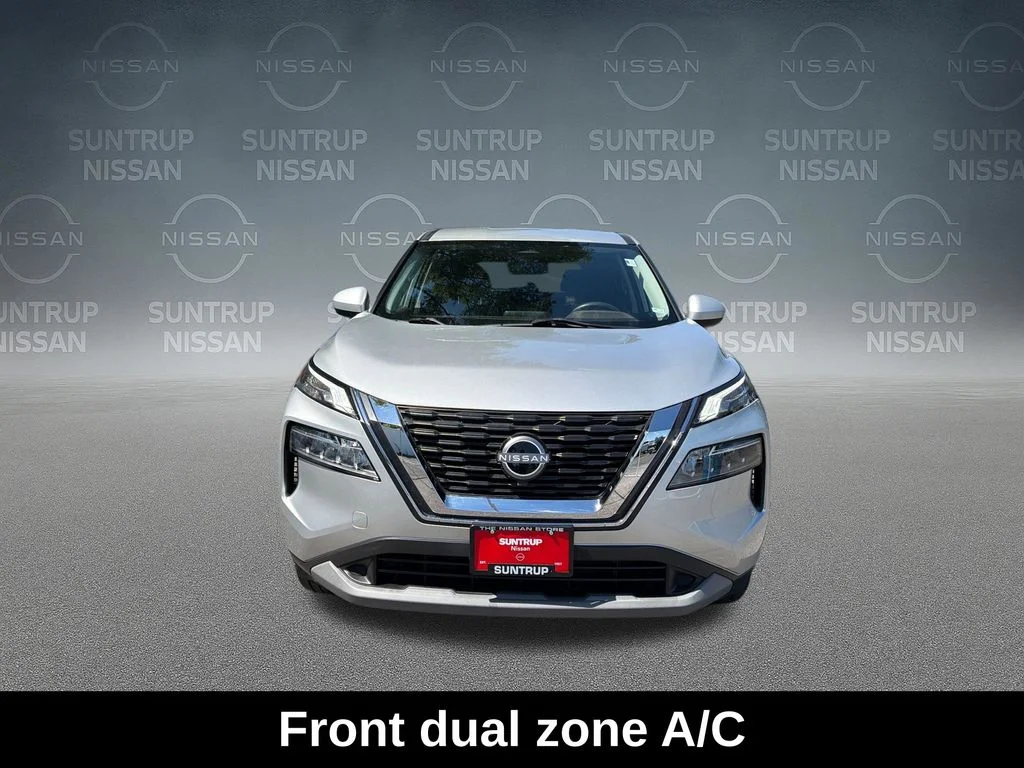 Used 2023 Silver Nissan SV image 10